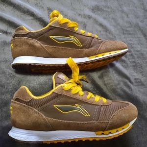 Lining sneaker leather size 6